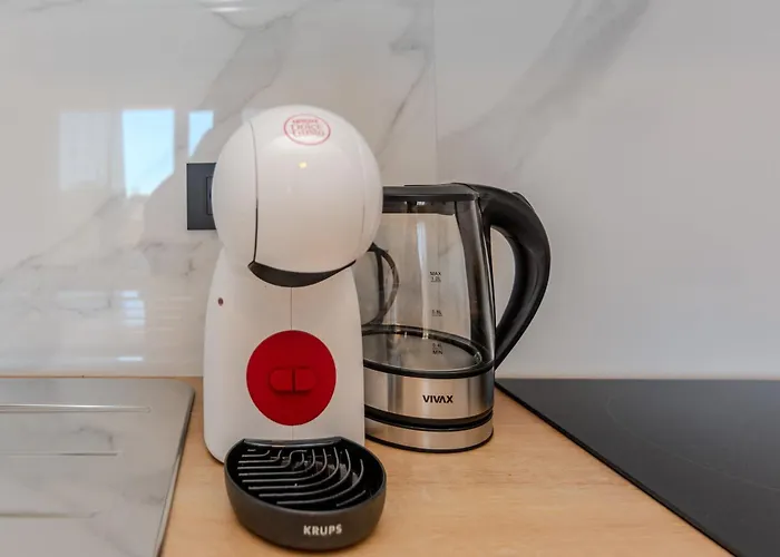 Lucy I Apartment Vir