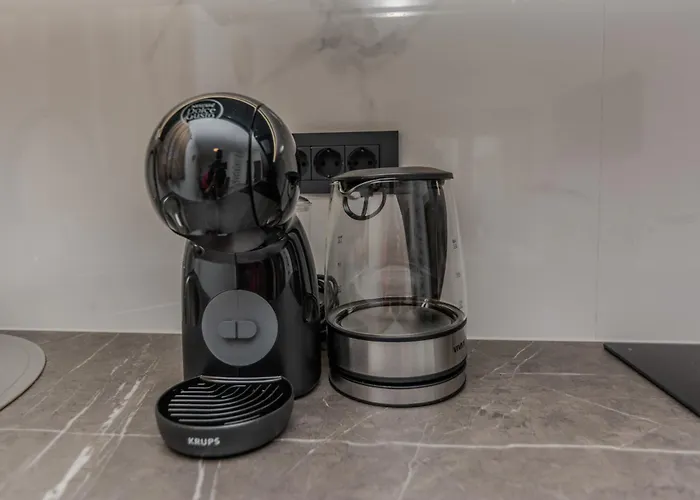 Lucy I Apartment Vir