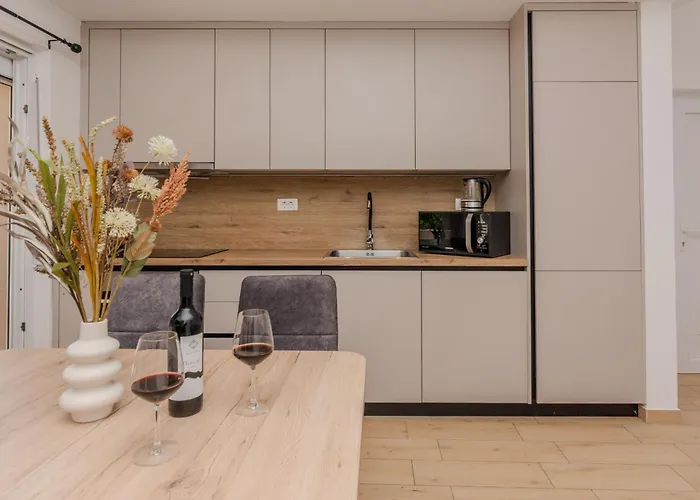 Apartman Lucy I *